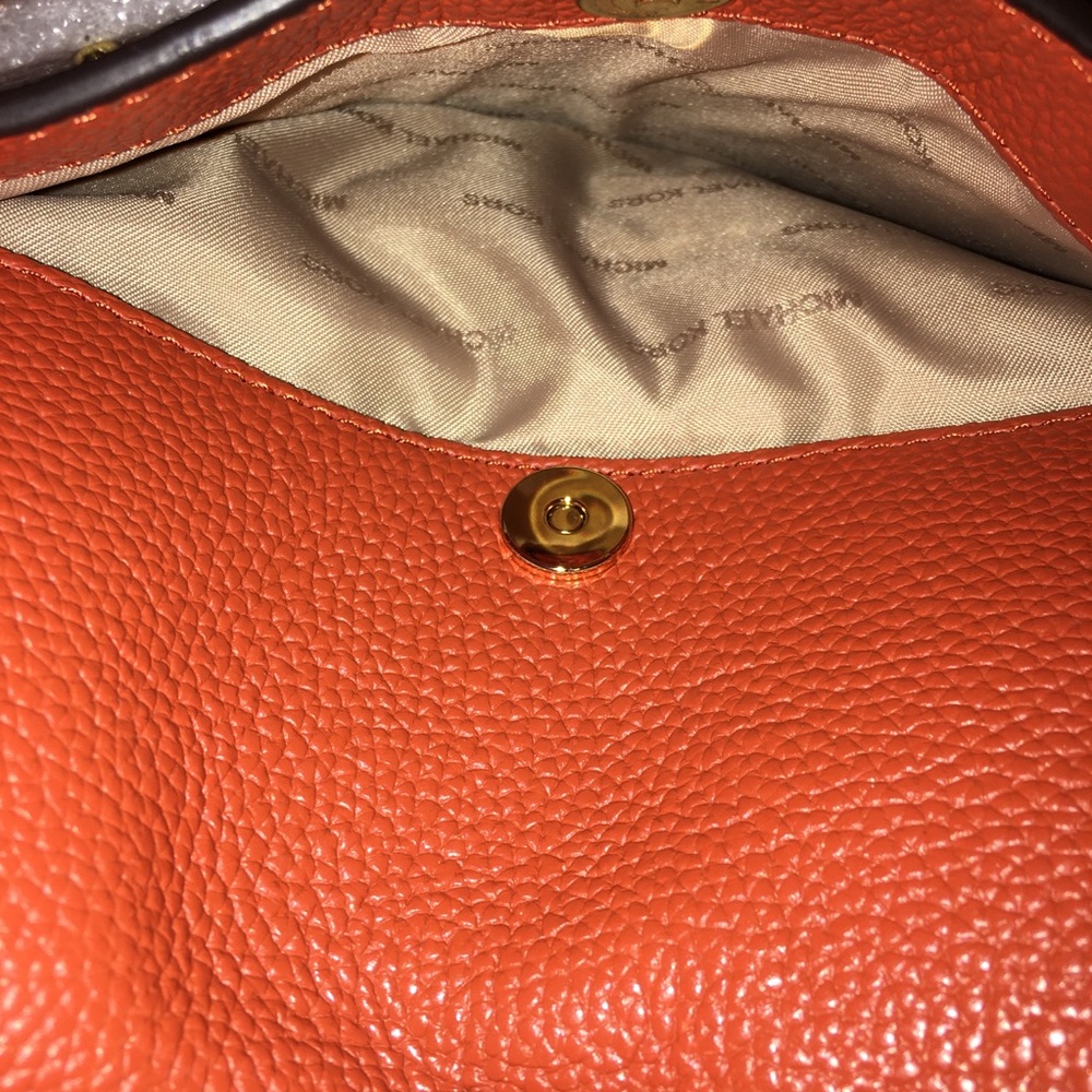 ⭐️⭐️⭐️⭐️4X HOST PICK⭐️⭐️⭐️⭐️ NWT 💯 Authentic Michael Kors All-In-One Bag - Picture 16 of 16